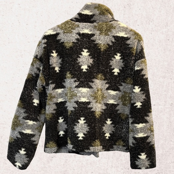 Thread & Supply Gray and Green Teddy Jacket - Picture 2 of 4